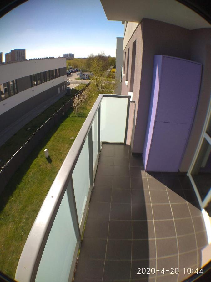 2060 Zwyciestwa 5G - Tanie Pokoje W Apartamencie - Samodzielne Zameldowanie - Self Check In Poznan Exterior photo