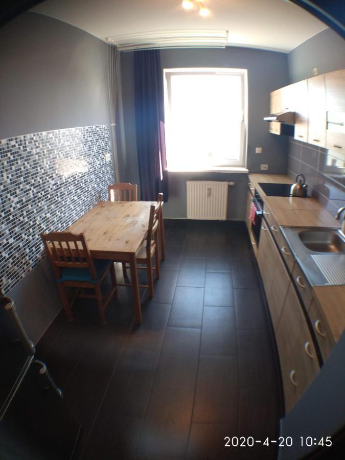 2060 Zwyciestwa 5G - Tanie Pokoje W Apartamencie - Samodzielne Zameldowanie - Self Check In Poznan Exterior photo