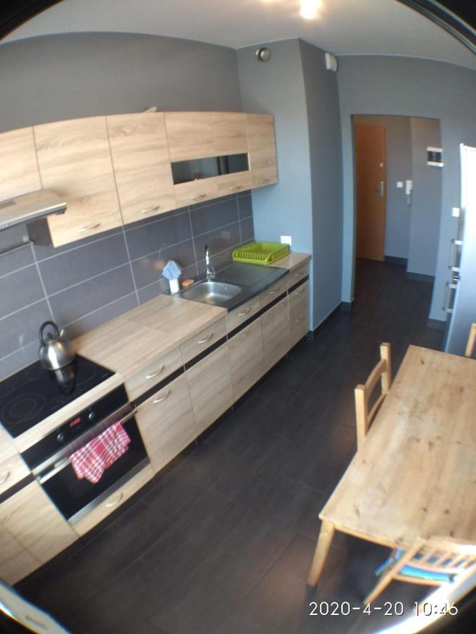 2060 Zwyciestwa 5G - Tanie Pokoje W Apartamencie - Samodzielne Zameldowanie - Self Check In Poznan Exterior photo