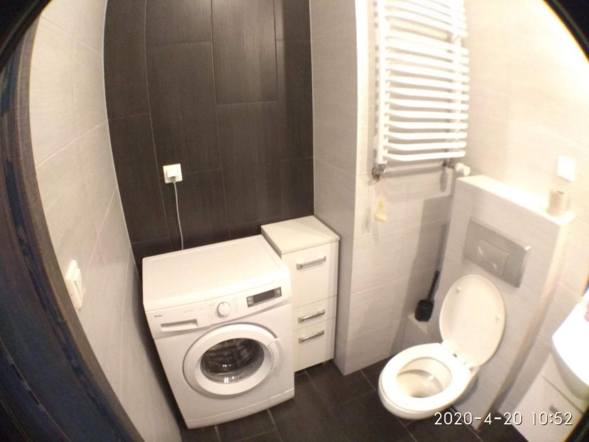 2060 Zwyciestwa 5G - Tanie Pokoje W Apartamencie - Samodzielne Zameldowanie - Self Check In Poznan Exterior photo