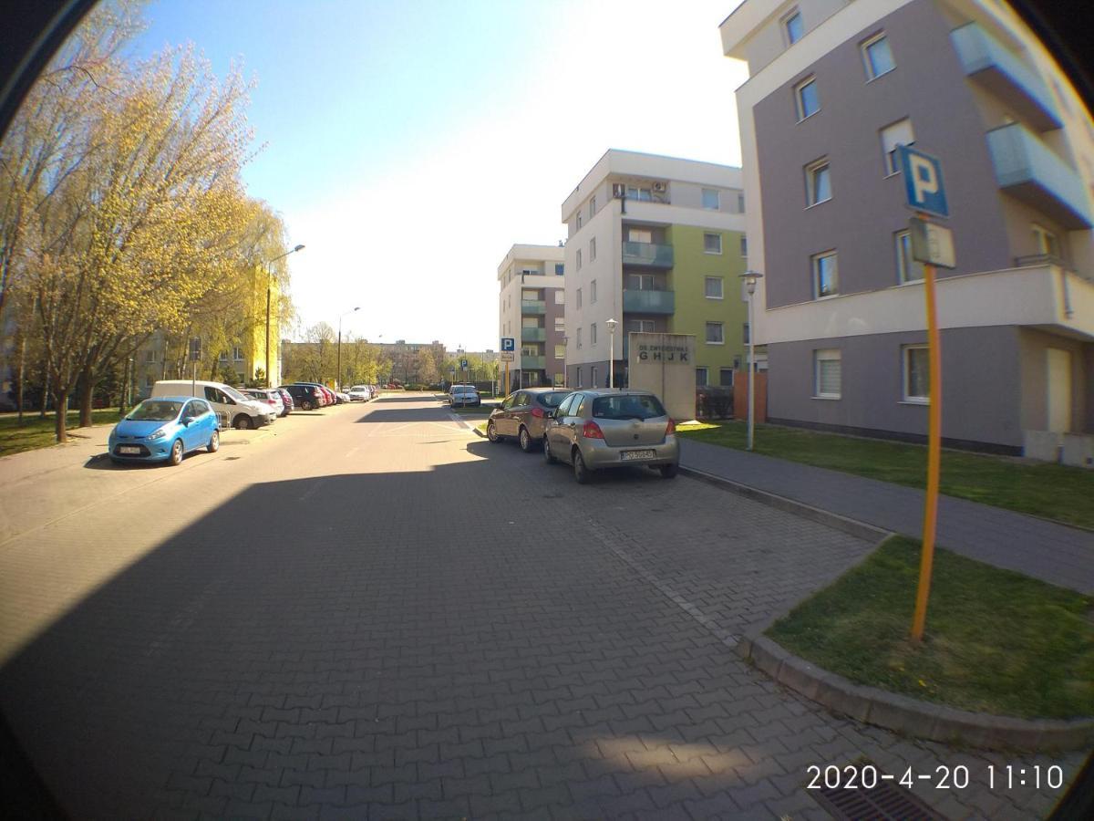 2060 Zwyciestwa 5G - Tanie Pokoje W Apartamencie - Samodzielne Zameldowanie - Self Check In Poznan Exterior photo